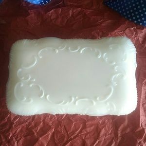 Vintage Milk glass trinket box GUC